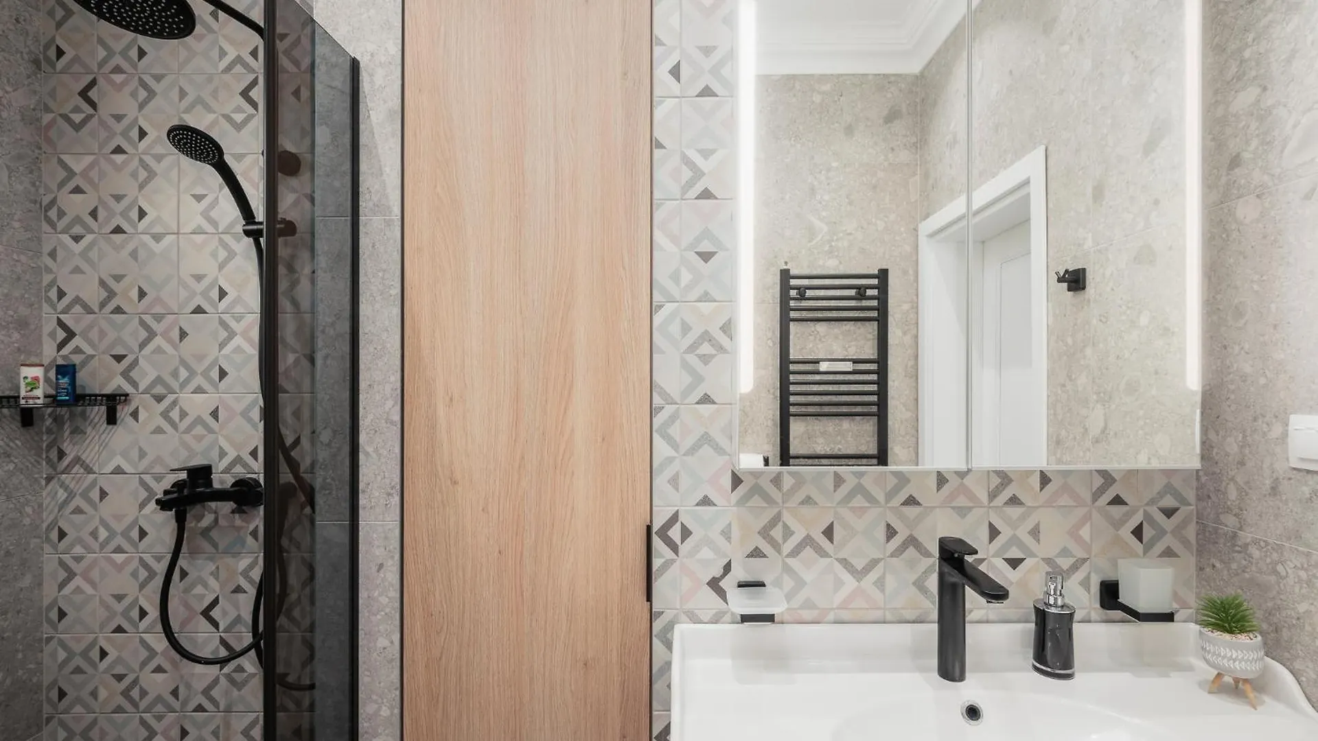 Brand New 2 Bdr Luxury Apartment In Top Centre Sofia